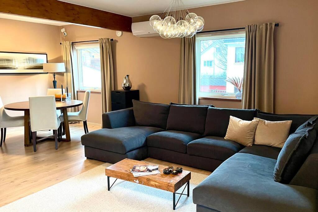 Central Family Twinhouse Stavanger Esterno foto